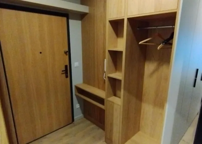 Fantastyczny Lotnisko Apartment